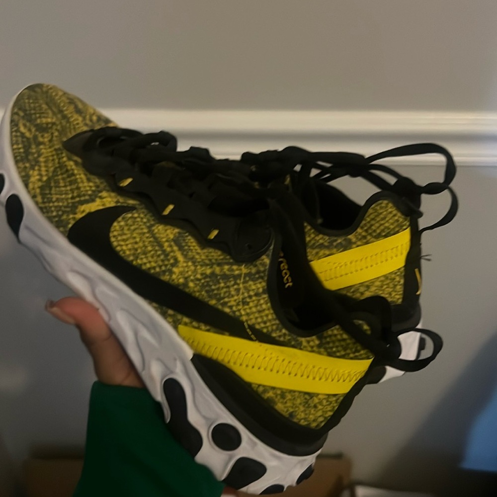 nike running shoes